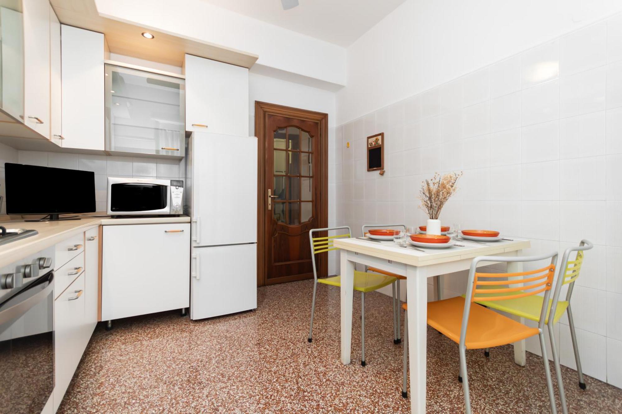Apartment 9min Centro E Stazione Ferroviaria *